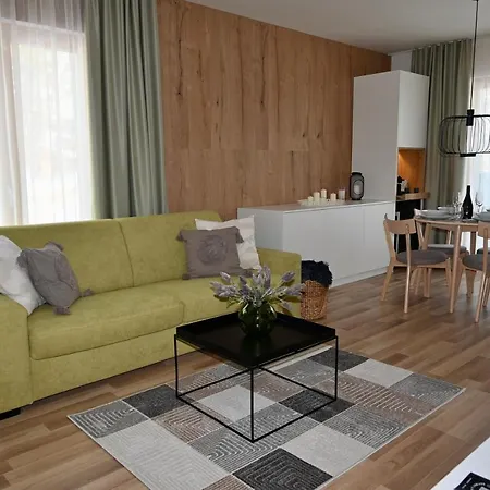 Kubinska Hola - Hillside Point 돌니 쿠빈