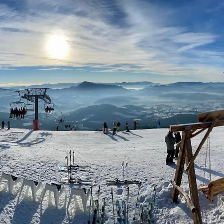 Kubínska Hoľa - Hillside Point