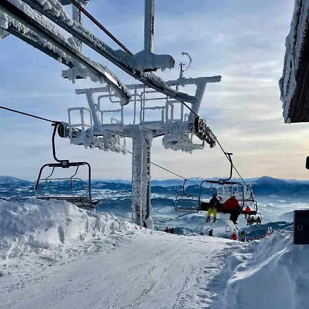 Kubínska Hoľa - Hillside Point *