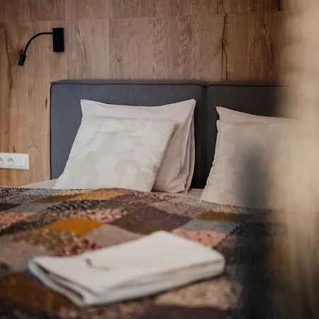 Kubinska Hola - Hillside Point * دولني كوبين